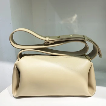 Kadınlar İçin rahat Çanta Lüks tasarımcı çantaları Ve Çanta 2023 Yeni PU Katı Doku Sac Dekorasyon Yastık omuzdan askili çanta
